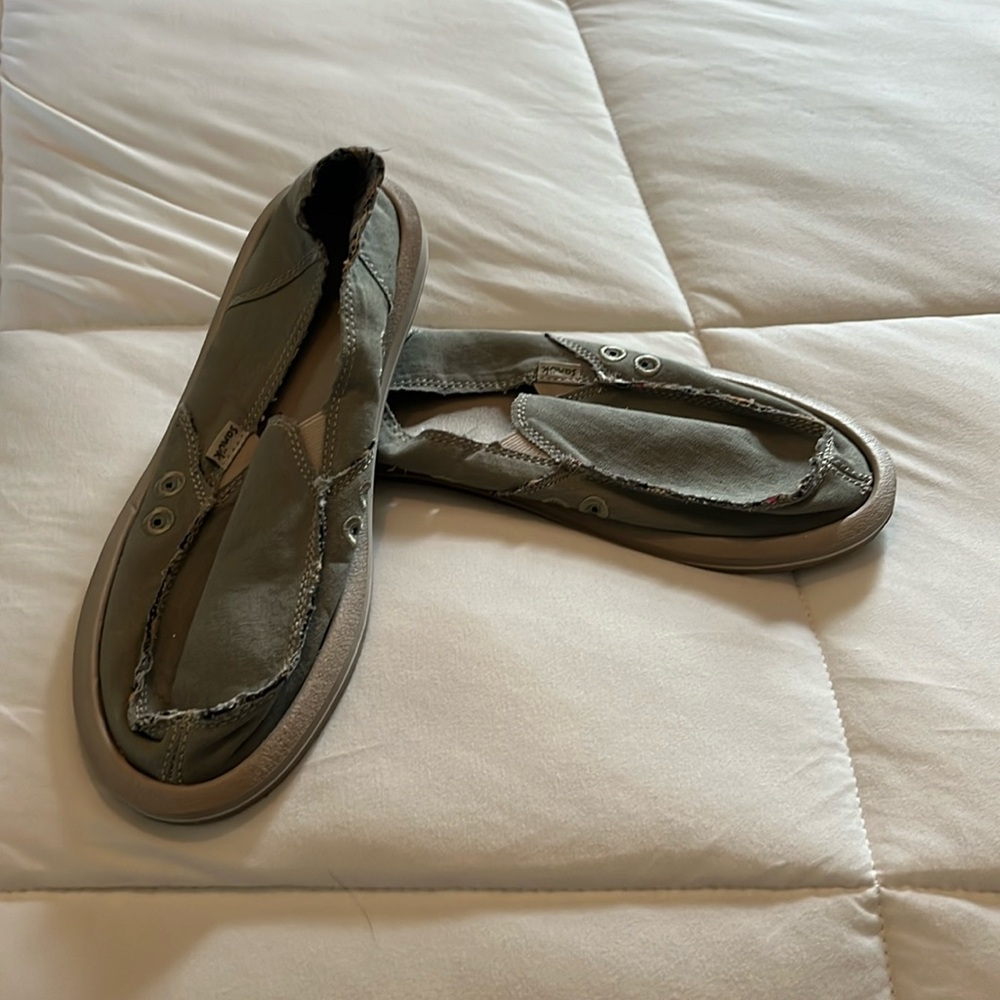 Sanuk loaders.  Size 9